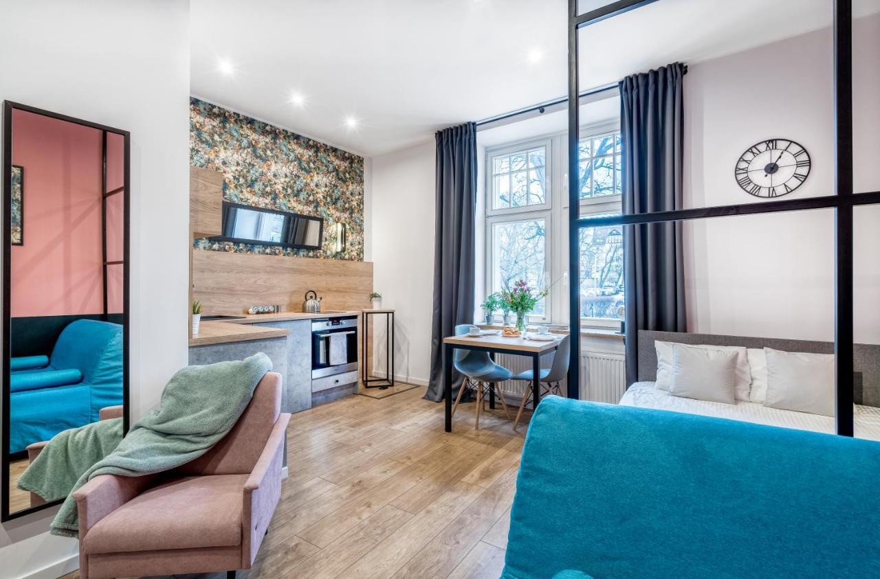 Best4stay - Z Prywatnym Parkingiem Apartament *